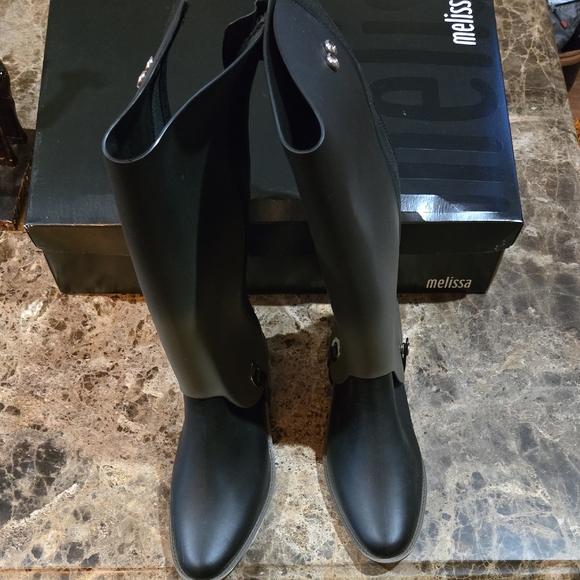 MELISSA RUBBER 2 IN ONE Black and green RUBBER Riding Boots - Picture 3 of 8